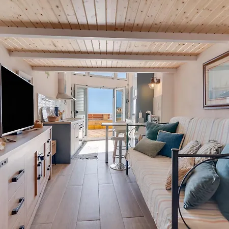 Home2book El Camarote Seafront Retreat In